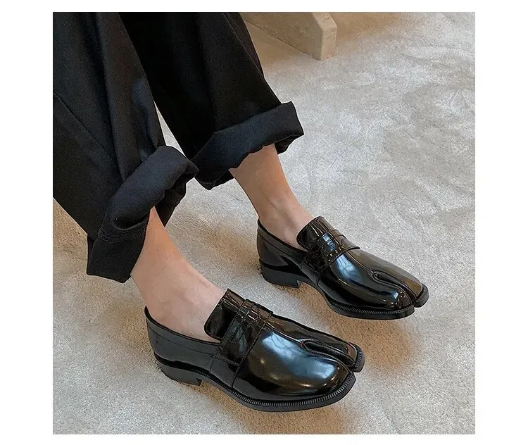 Advbridge New Black Tabi Shoes Women Split Toe Flats Woman Pig Hoof Shoes chaussure femme Leisure Loafers Woman Fashion zapatos de mujer