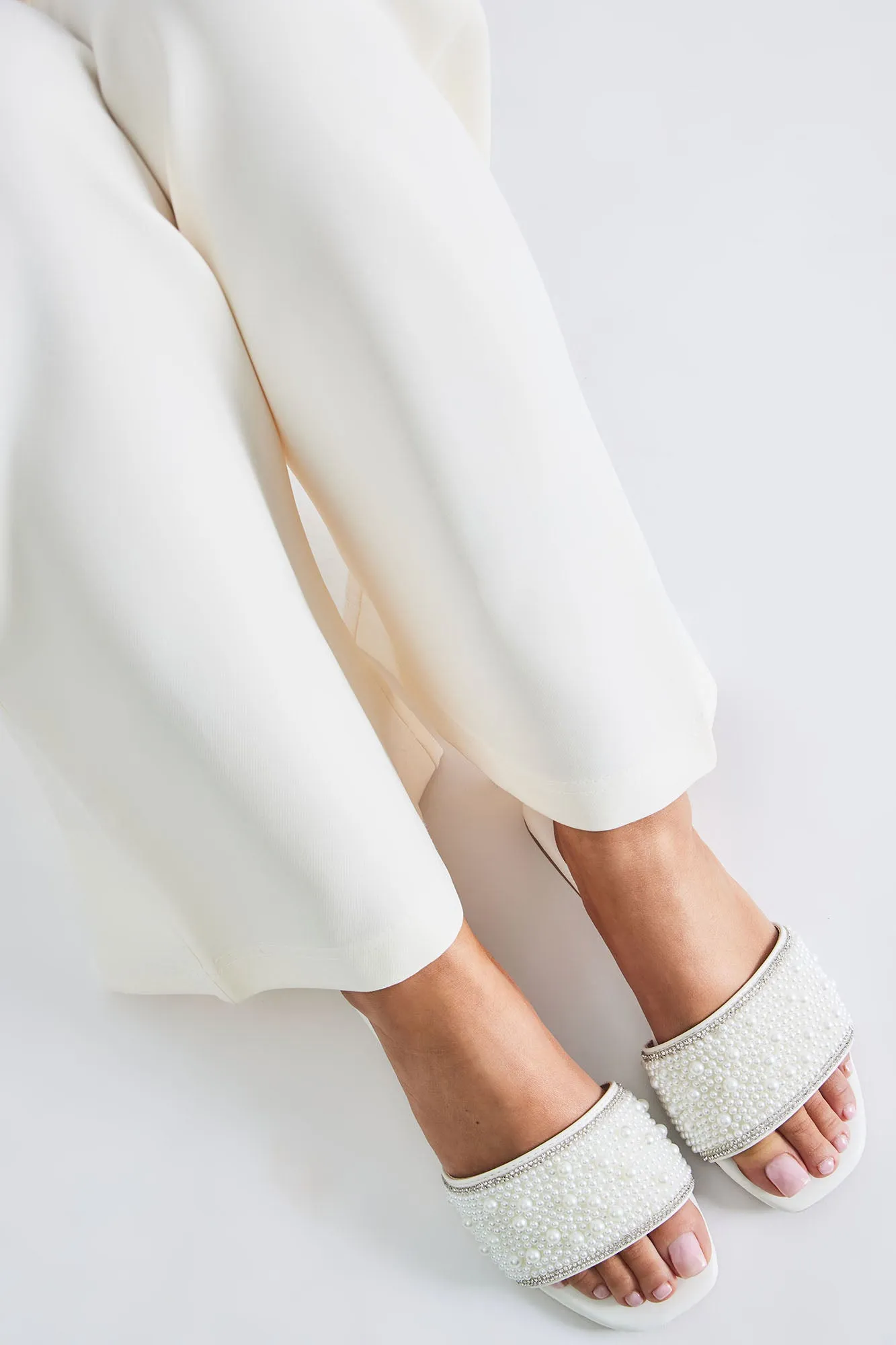 All In The Details Sandals - White