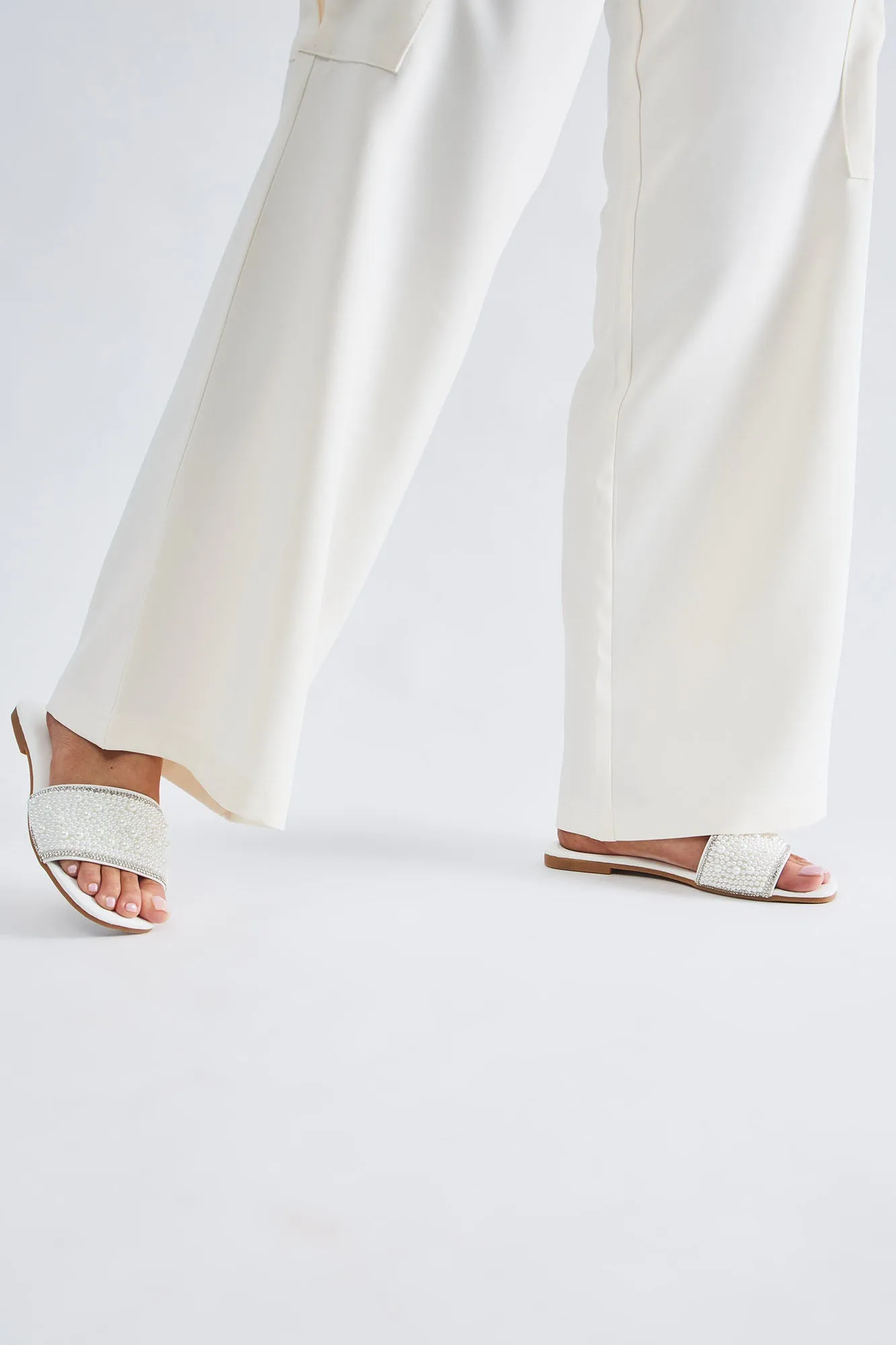 All In The Details Sandals - White