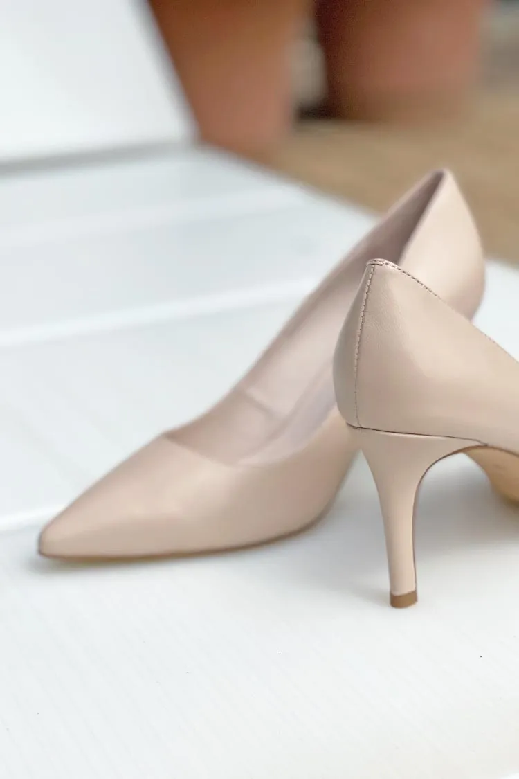 Barrios Leather Heel in Nude