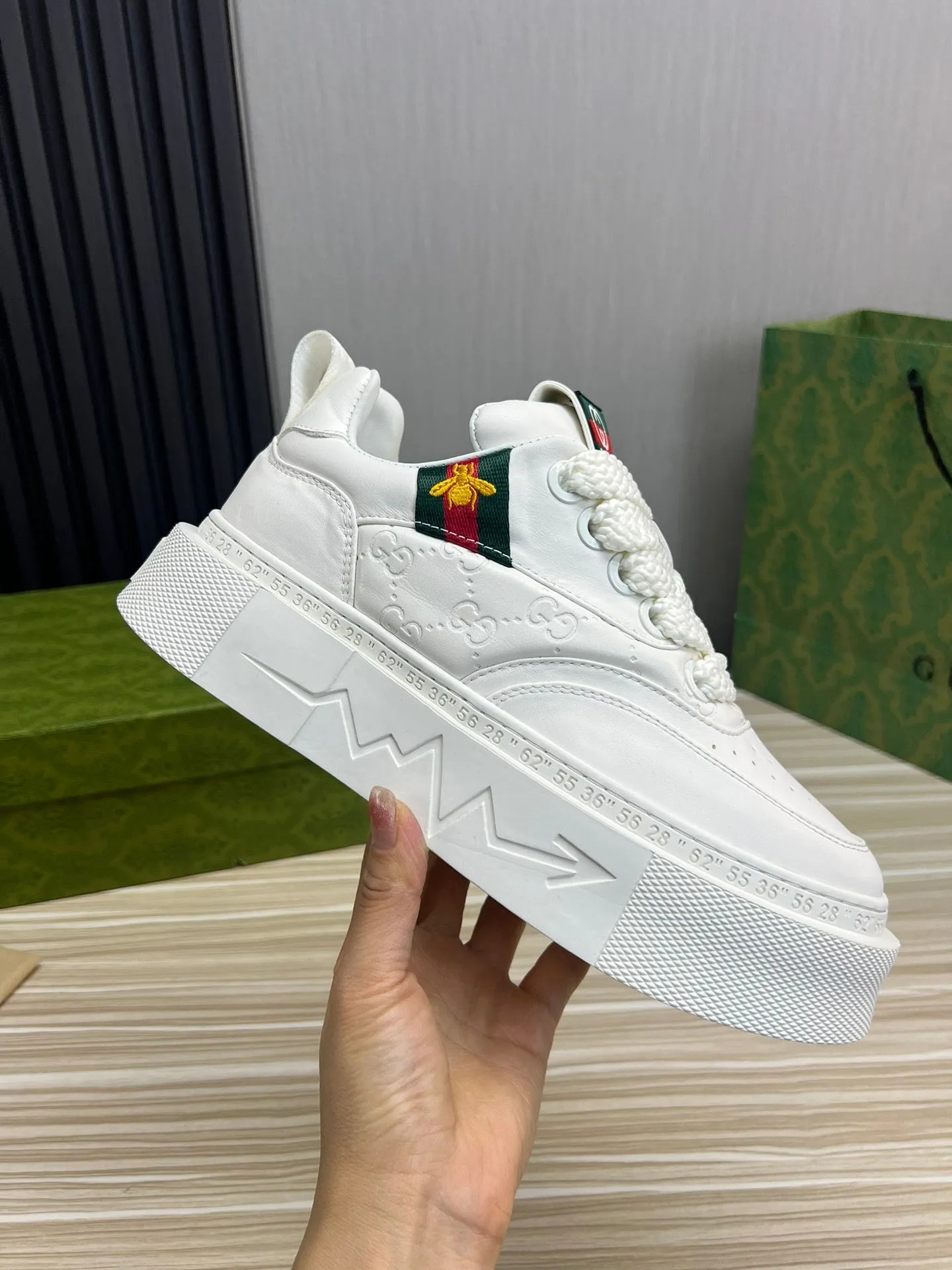 GG SCREENER LEATHER WHITE TRAINERS